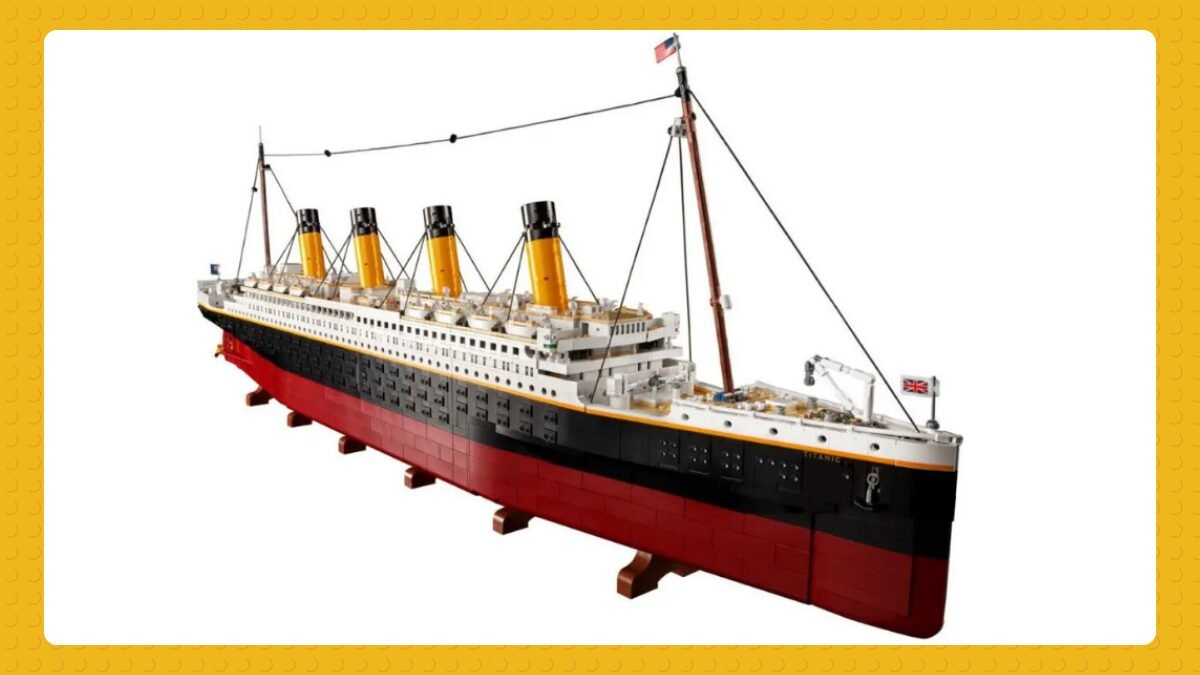 Review LEGO Titanic